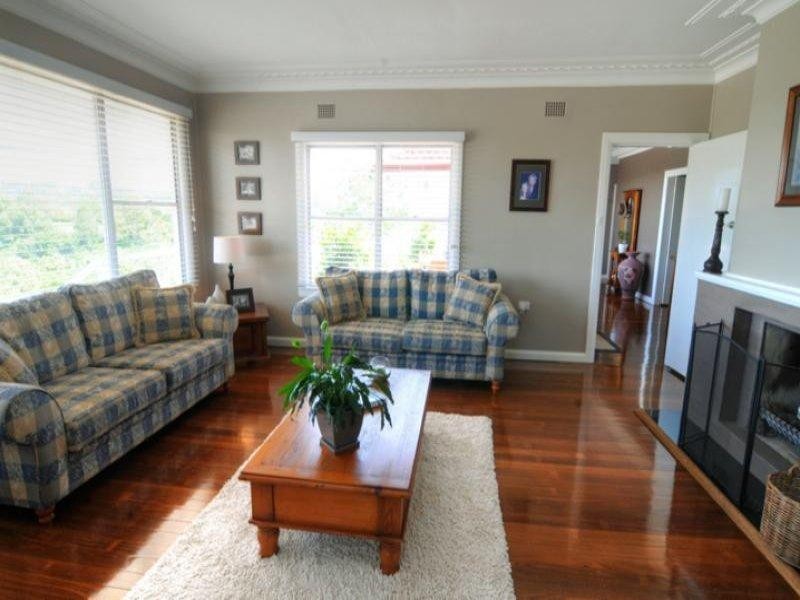 1 Lobban Rd, Wingham NSW 2429