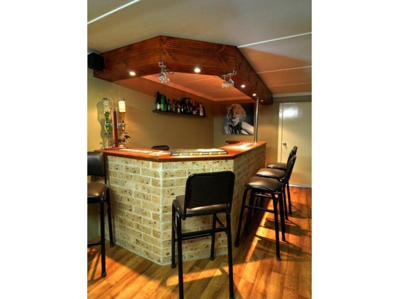 1 Lobban Rd, Wingham NSW 2429