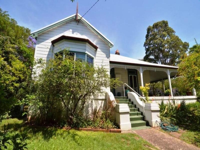 22 Queen St, Wingham NSW 2429