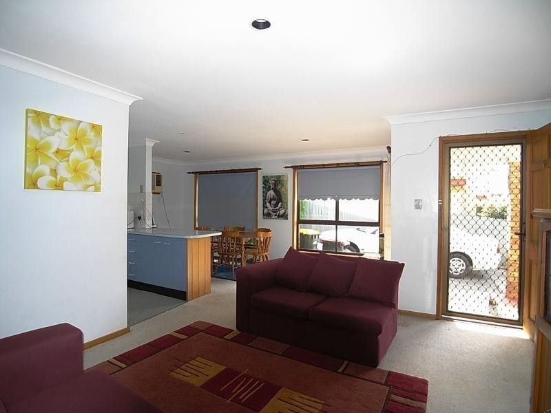 2/18 Bahanas Cl, Wingham NSW 2429