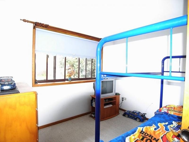 2/18 Bahanas Cl, Wingham NSW 2429