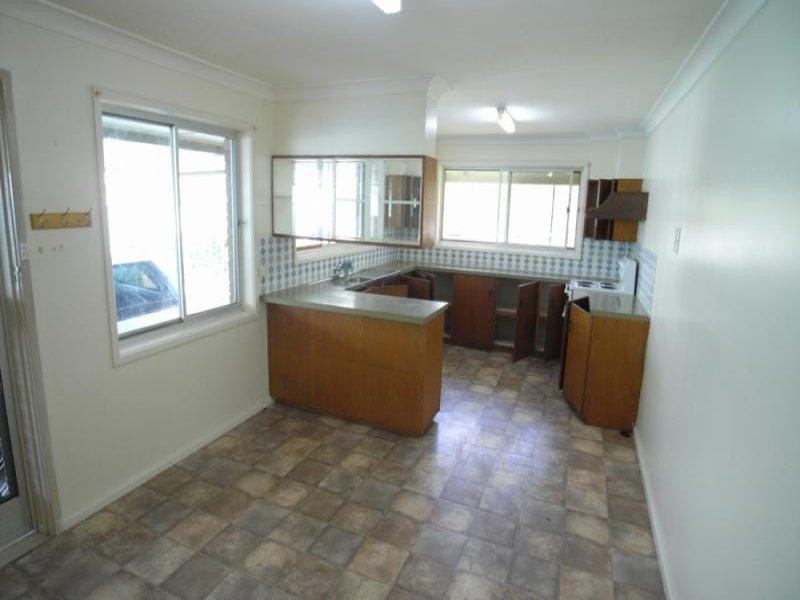 11 Jacaranda Ave, Wingham NSW 2429