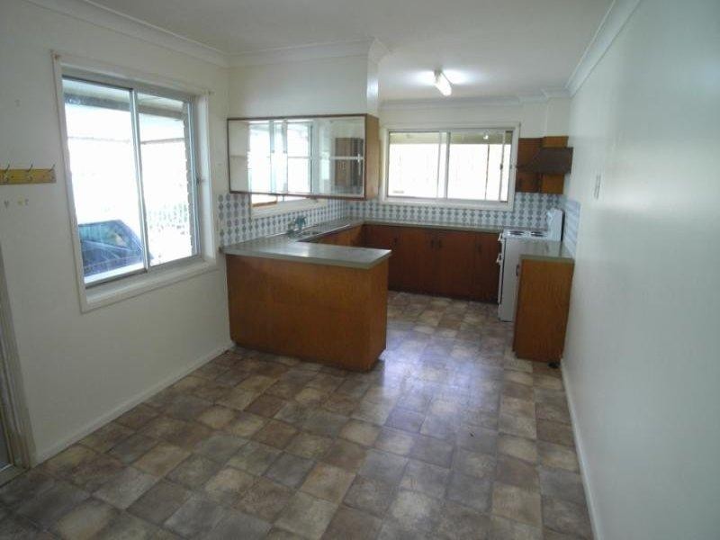 11 Jacaranda Ave, Wingham NSW 2429