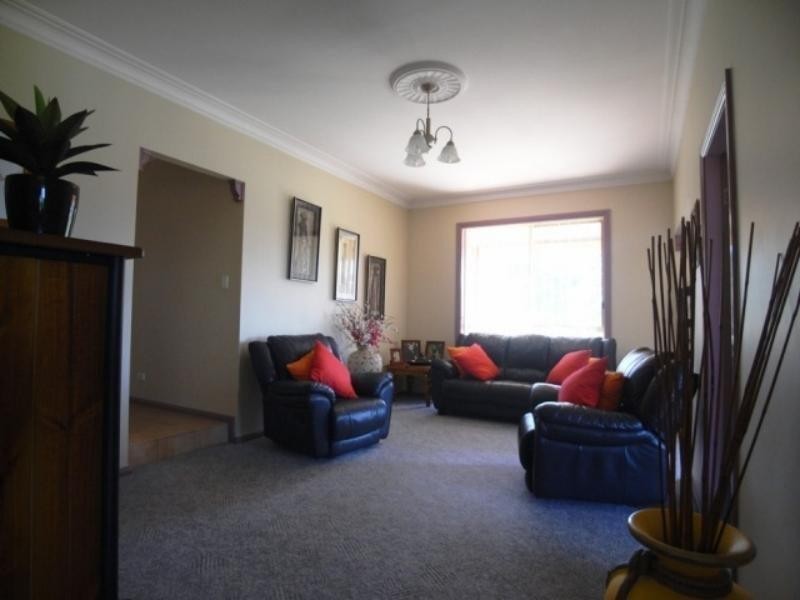 26 Country Club Dr, Wingham NSW 2429