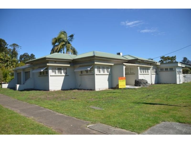 18 Combined St, Wingham NSW 2429