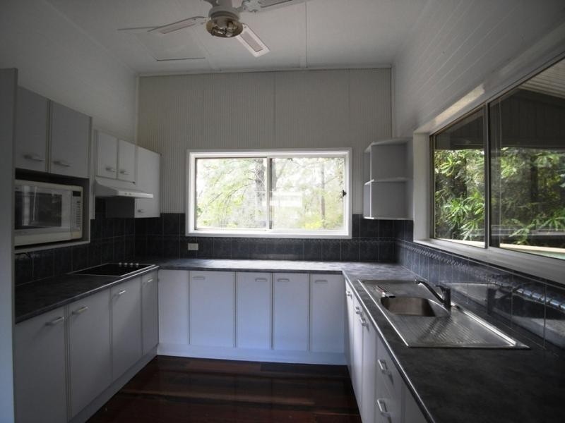 19 Primrose St, Wingham NSW 2429