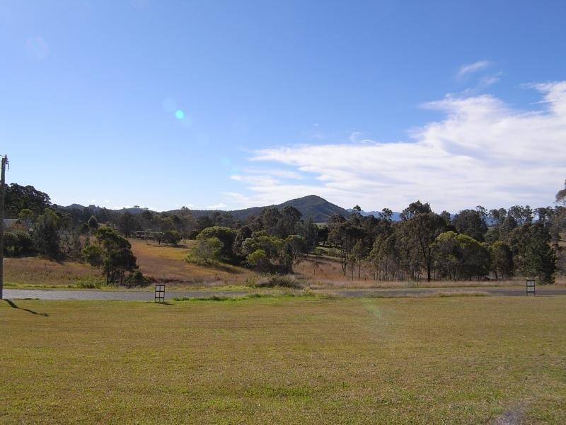 Mountview Ave, Wingham NSW 2429