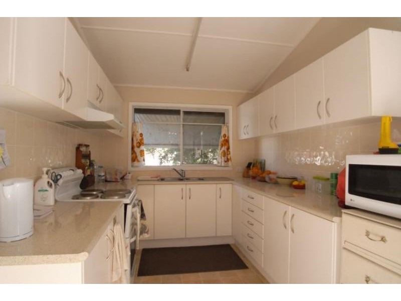 7 Machin Pde, Wingham NSW 2429