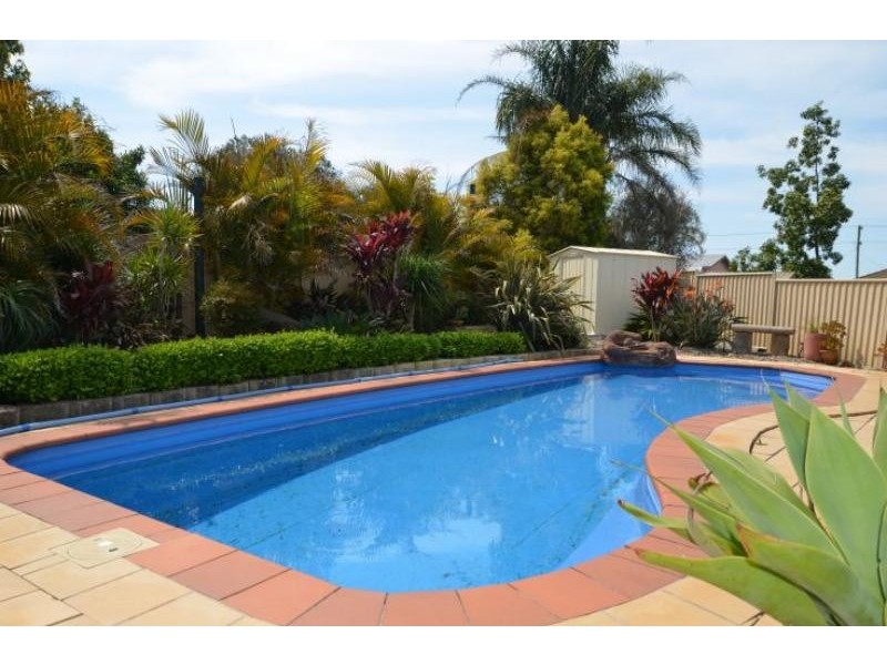 6 Bell Cl, Wingham NSW 2429