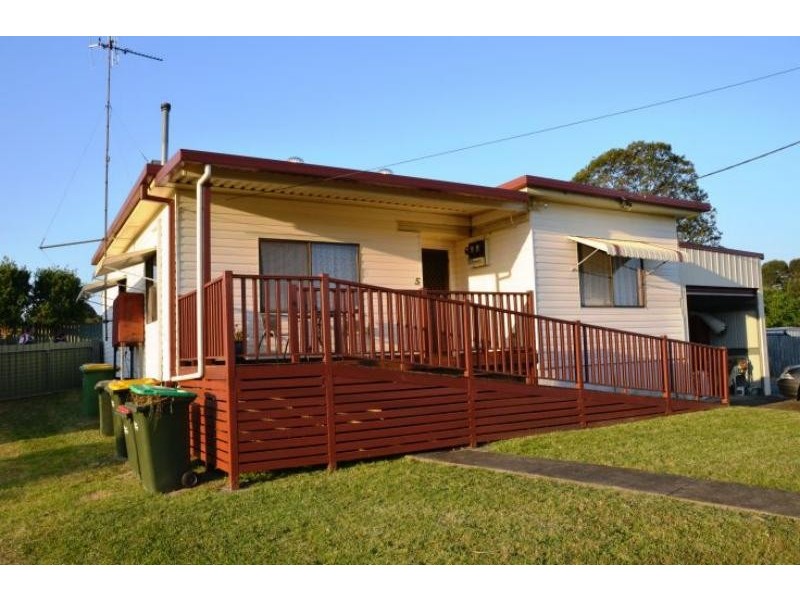 5 Mortimer St, Wingham NSW 2429