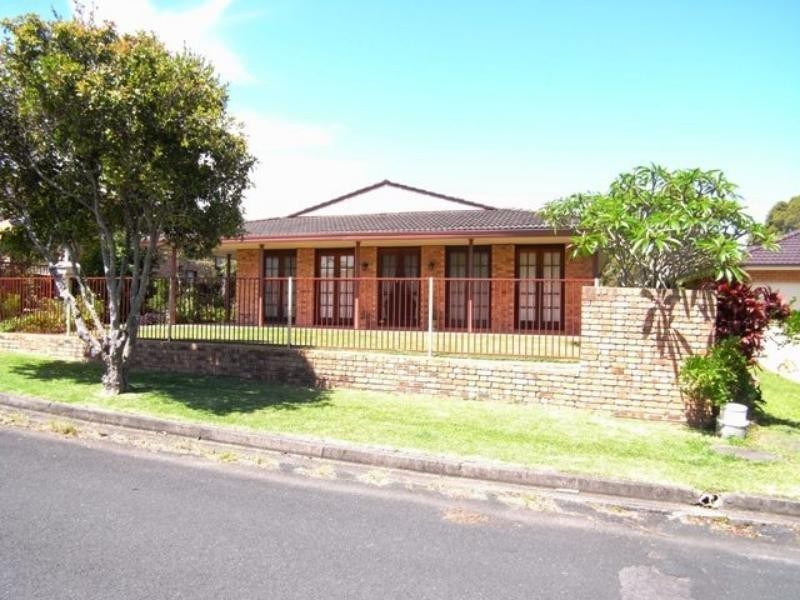 37 Dugdale Ave, Taree NSW 2430