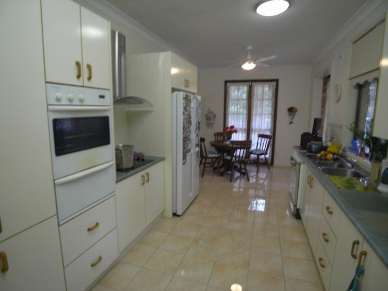 37 Dugdale Ave, Taree NSW 2430