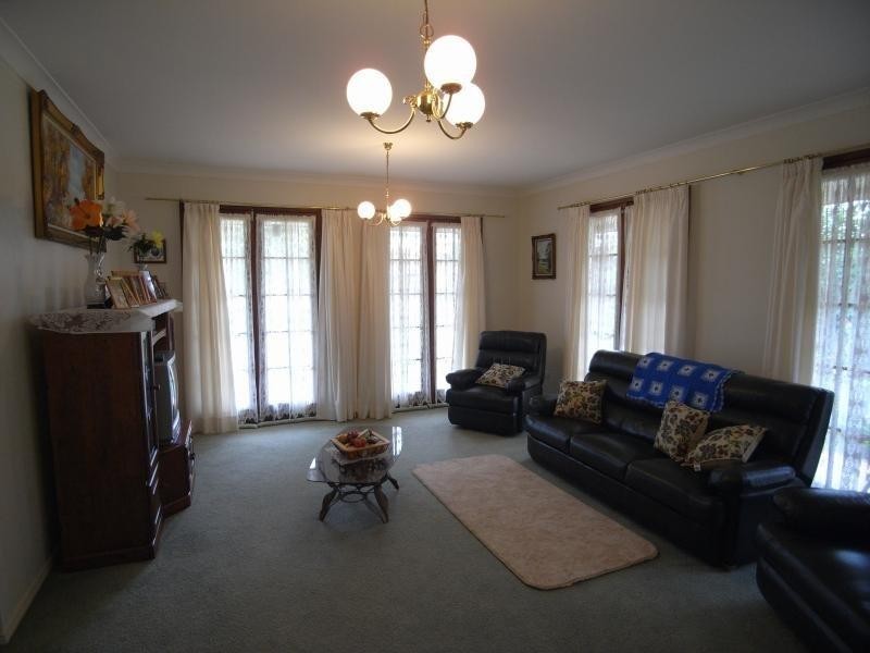 37 Dugdale Ave, Taree NSW 2430
