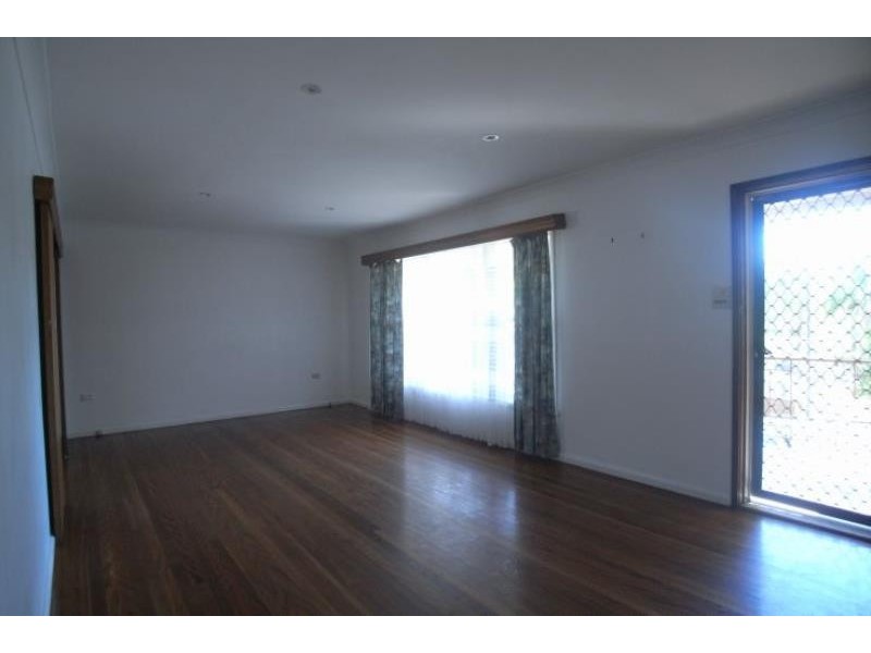 18 McPherson St, Wingham NSW 2429