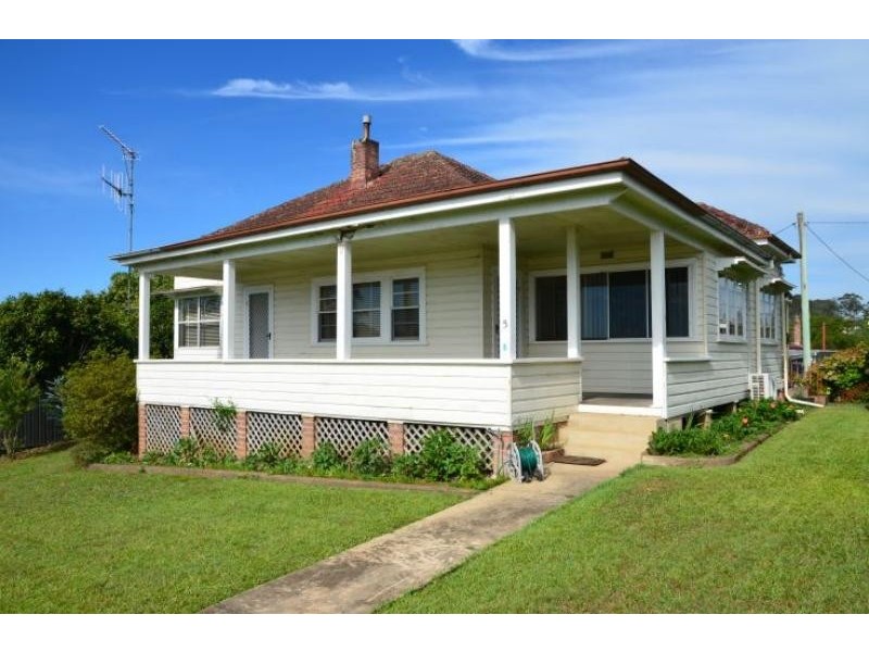 5 Lobban Rd, Wingham NSW 2429