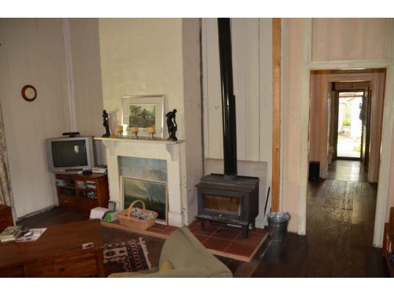 18 Mortimer St, Wingham NSW 2429