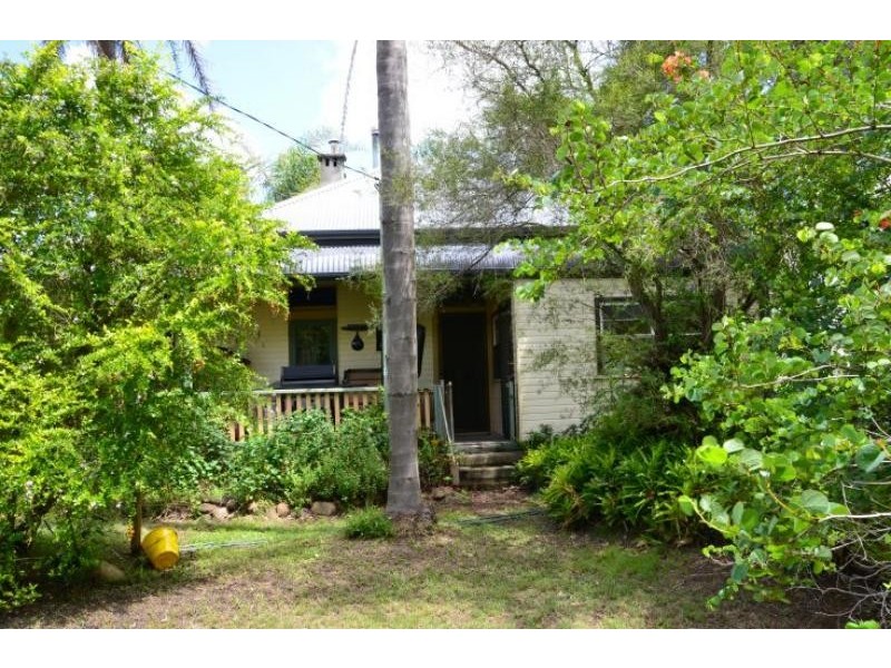 18 Mortimer St, Wingham NSW 2429