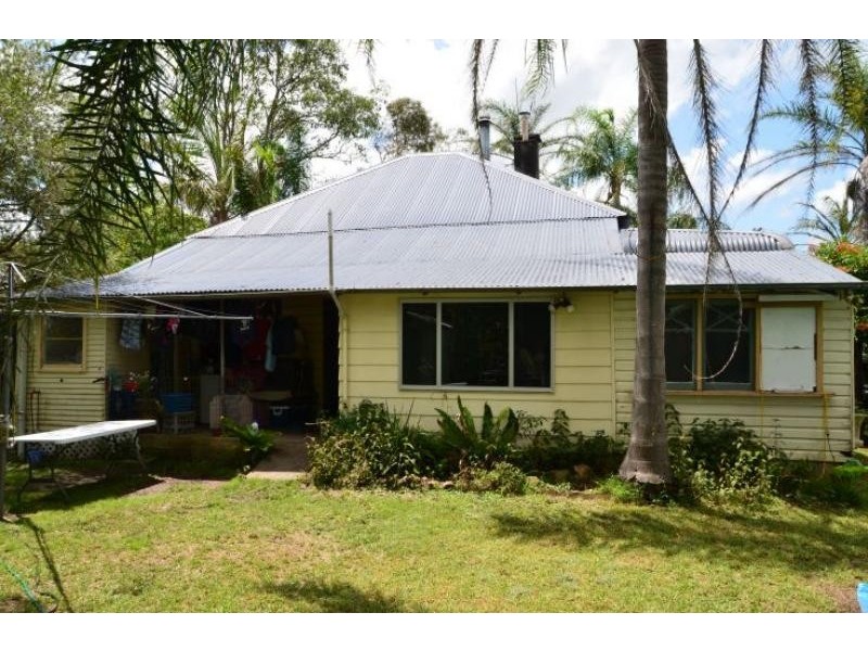 18 Mortimer St, Wingham NSW 2429