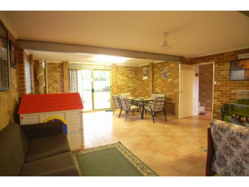 4 Kindarun Cl, Wingham NSW 2429