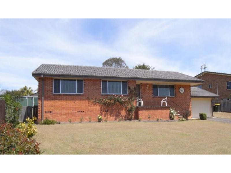 14 Stringybark Cl, Wingham NSW 2429