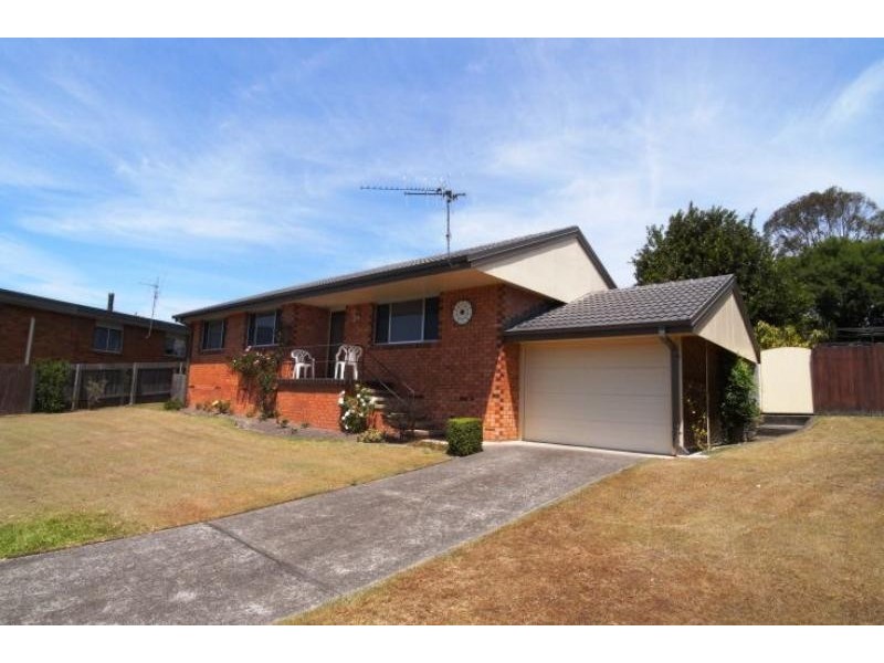 14 Stringybark Cl, Wingham NSW 2429