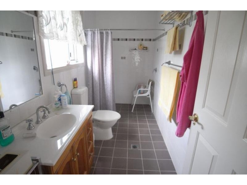 8 Summerland Pl, Wingham NSW 2429