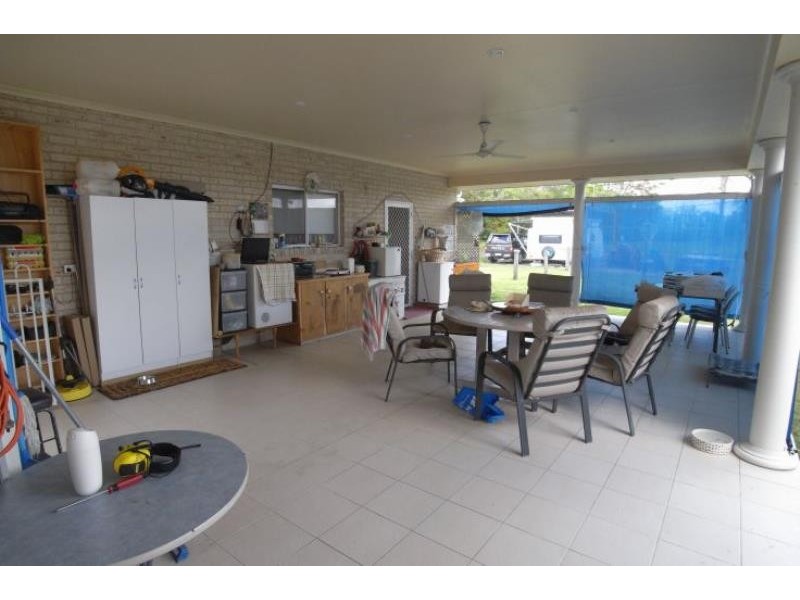 8 Summerland Pl, Wingham NSW 2429