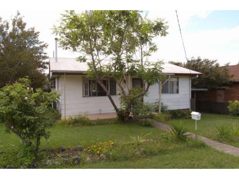 25 Farquhar St, Wingham NSW 2429