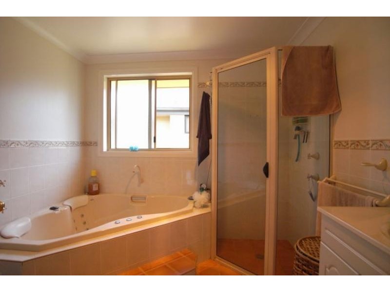 6 Bell Cl, Wingham NSW 2429