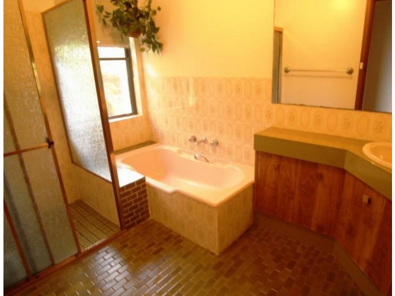 42 Mondrook Lane, Tinonee NSW 2430