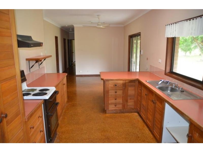 347 Careys Rd, Hillville NSW 2430