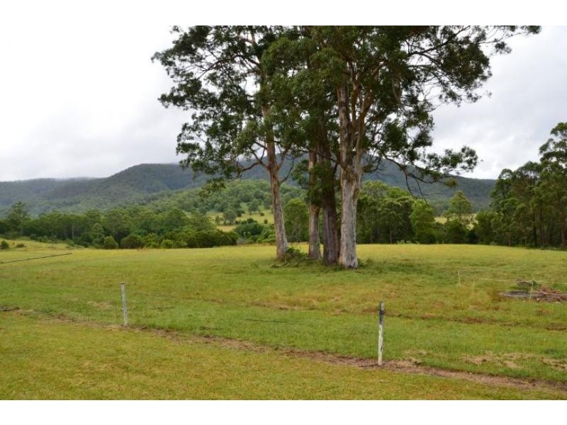 347 Careys Rd, Hillville NSW 2430