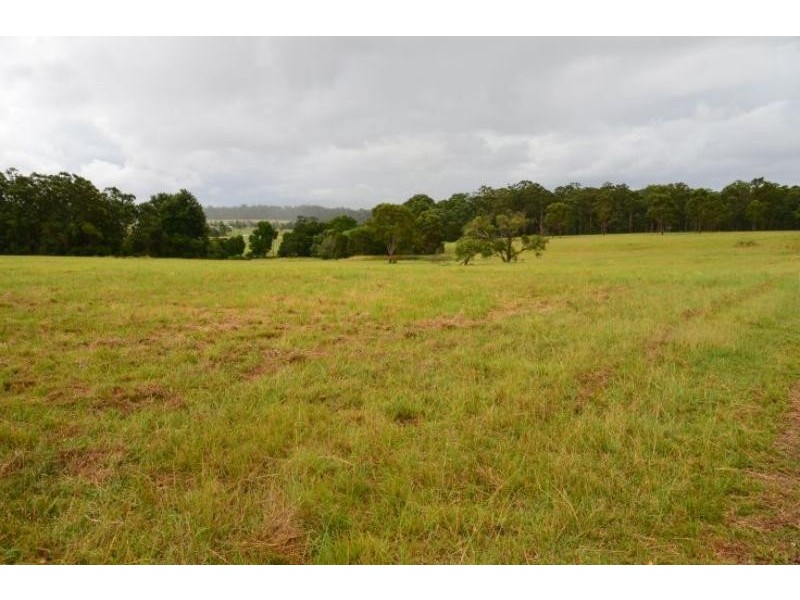 347 Careys Rd, Hillville NSW 2430