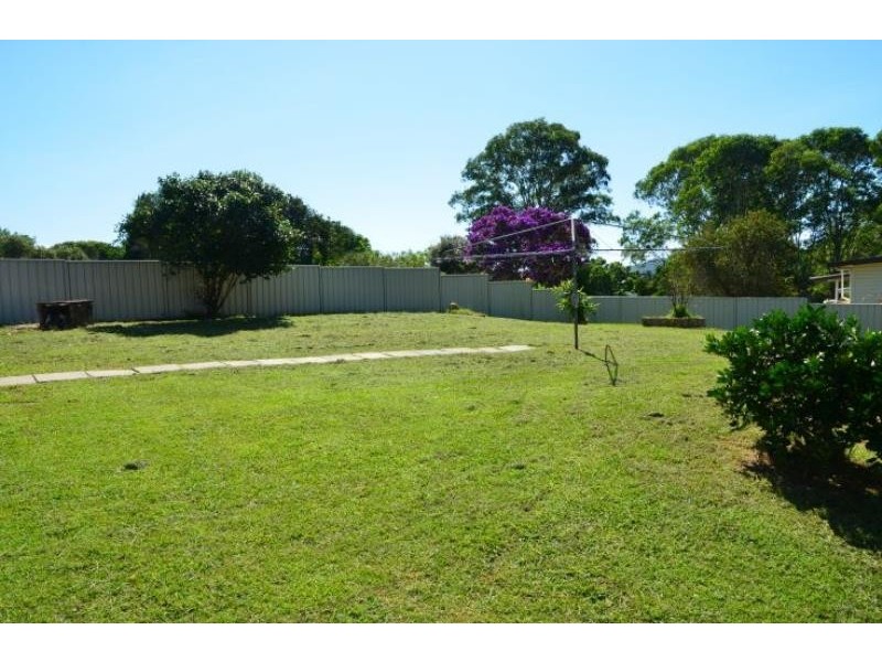 1 Killawarra St, Wingham NSW 2429