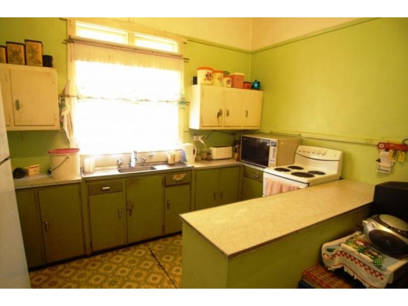 17 Allan St, Wingham NSW 2429