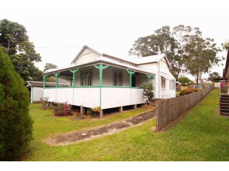 17 Allan St, Wingham NSW 2429