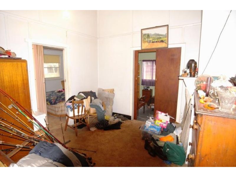 17 Allan St, Wingham NSW 2429