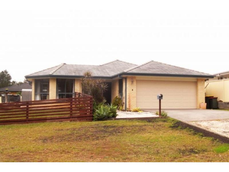 25 Burdett St, Tinonee NSW 2430