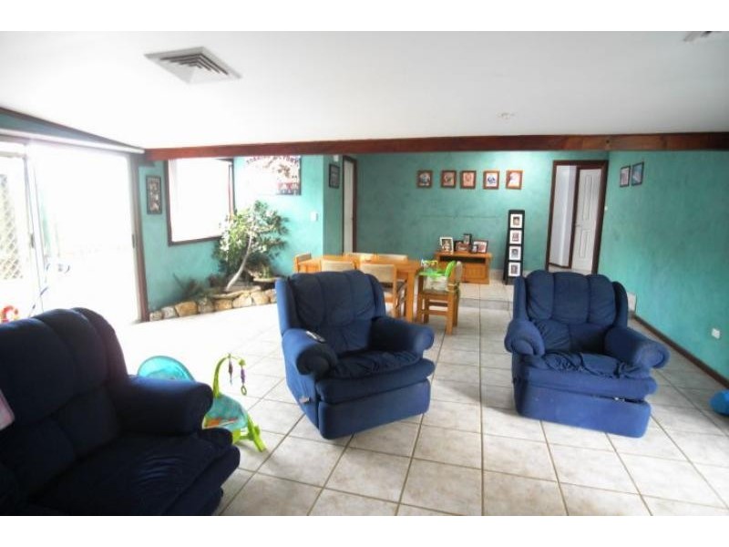 24 South Dennes St, Wingham NSW 2429