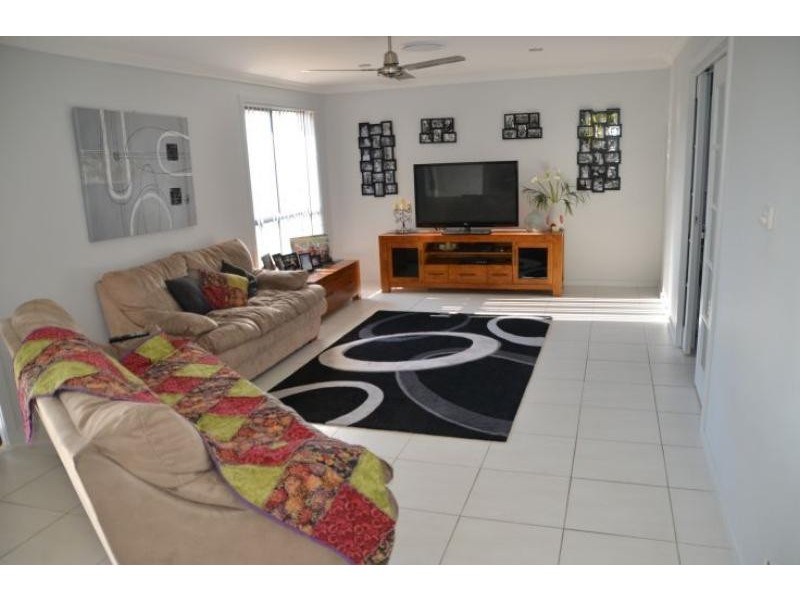 7 Ellenora Cct, Wingham NSW 2429