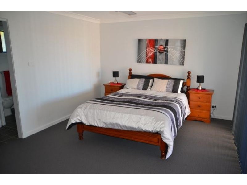 7 Ellenora Cct, Wingham NSW 2429