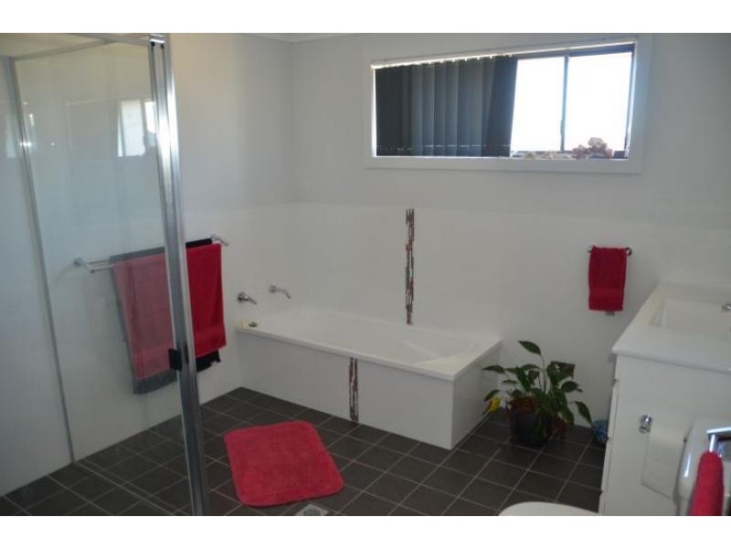 7 Ellenora Cct, Wingham NSW 2429