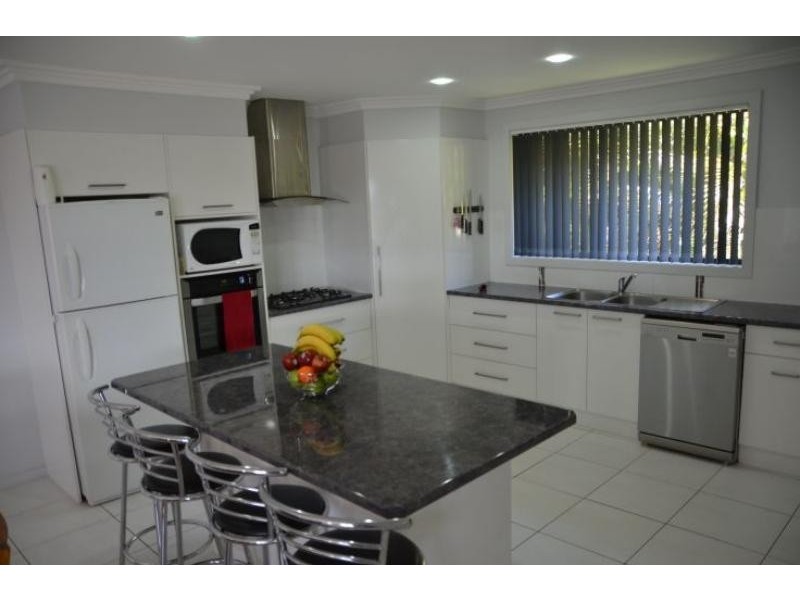 7 Ellenora Cct, Wingham NSW 2429