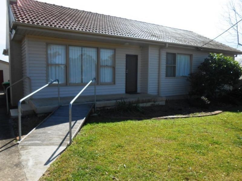 10 Rouse St, Wingham NSW 2429