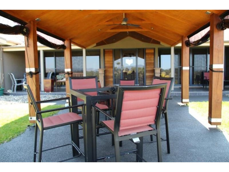 6 Helmich Cl, Wingham NSW 2429