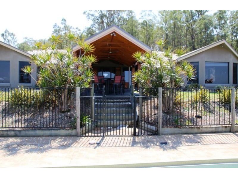 6 Helmich Cl, Wingham NSW 2429