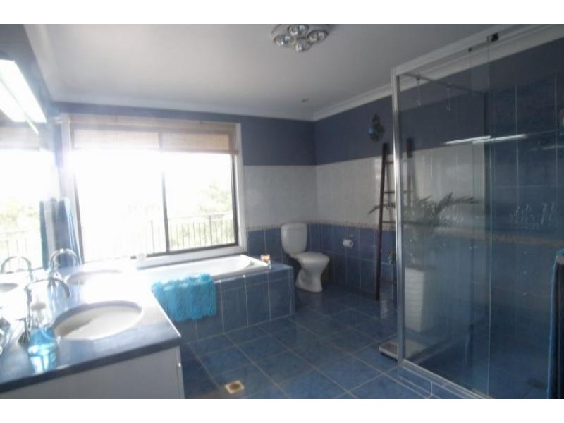 21 Riverview Dr, Wingham NSW 2429