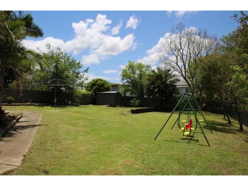 27 Combined St, Wingham NSW 2429