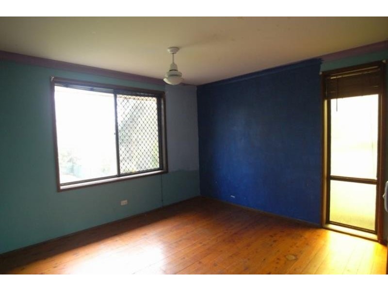 27 Combined St, Wingham NSW 2429