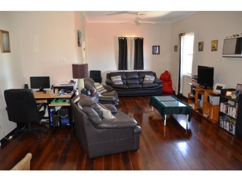 4 Bent St, Wingham NSW 2429